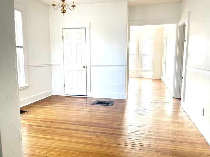 Property Photo: 5 Concord St 5 MA 01760