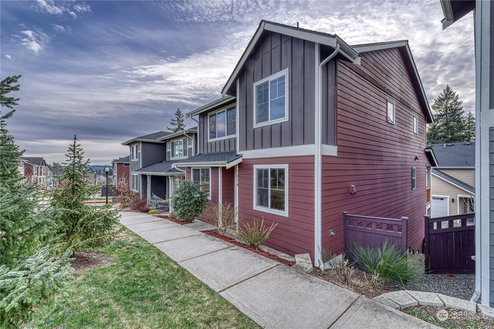 Property Photo:  1014 Sedonia St  WA 98310 