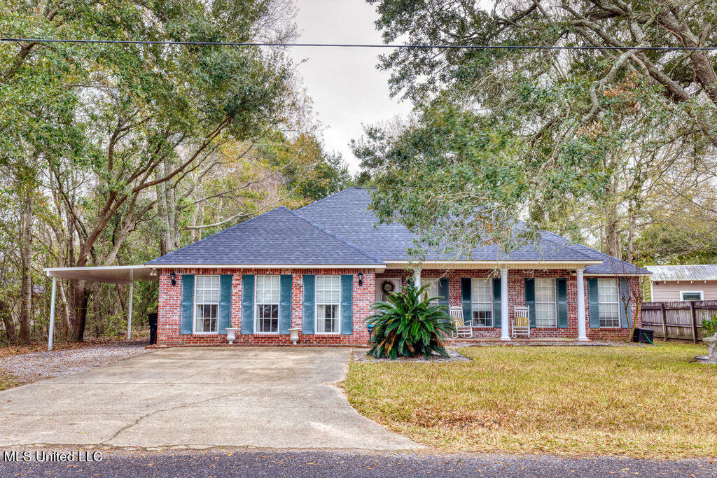 Property Photo:  312 Alice Street  MS 39564 