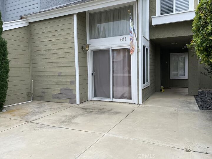 Property Photo:  611 9th Street  CA 92648 