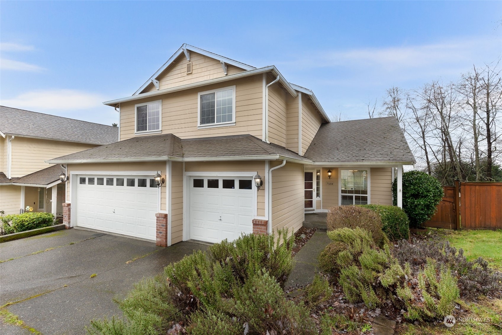 Property Photo:  7604 Trica Avenue NE  WA 98311 