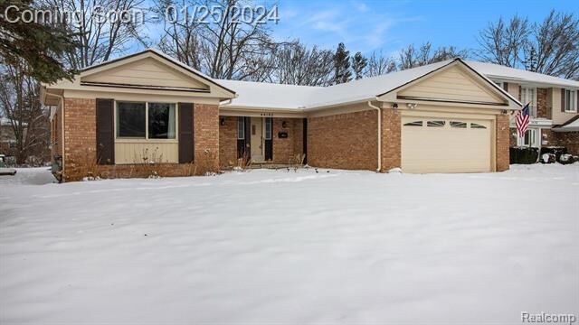 Property Photo: 44182 Leeann Lane MI 48187