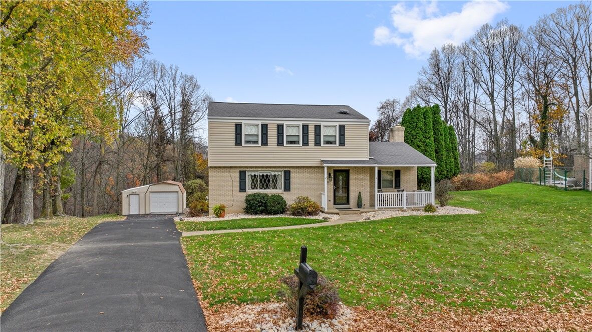 Property Photo:  132 Rebecca Dr  PA 15237 