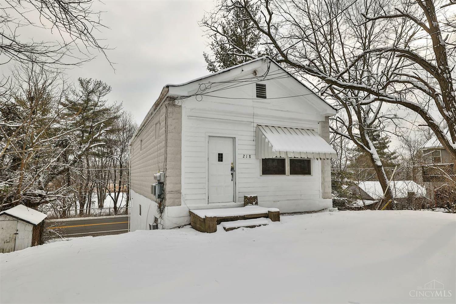 Property Photo:  218 Chidlaw Avenue  OH 45033 