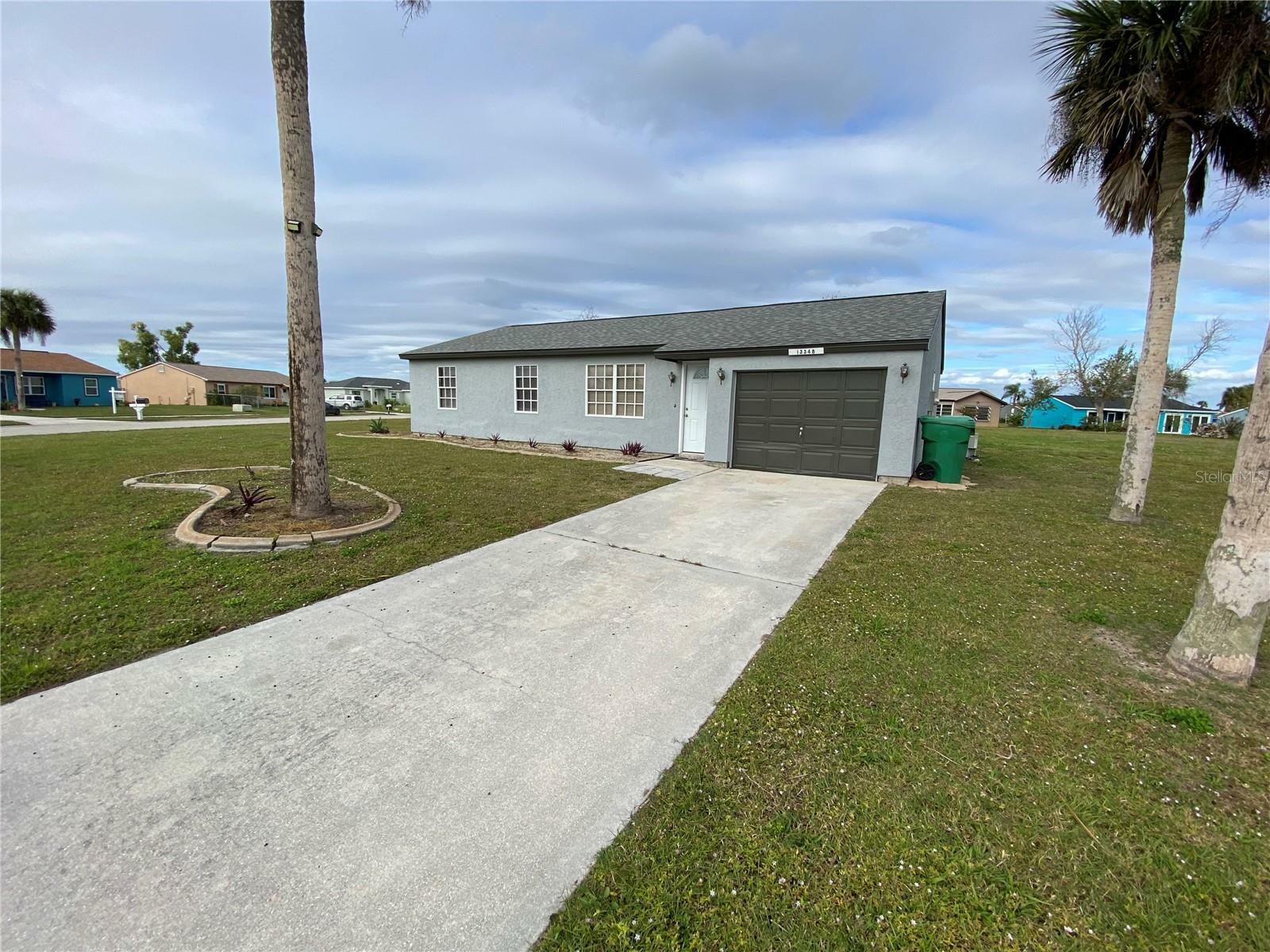 Property Photo:  13348 Bronze Avenue  FL 33981 