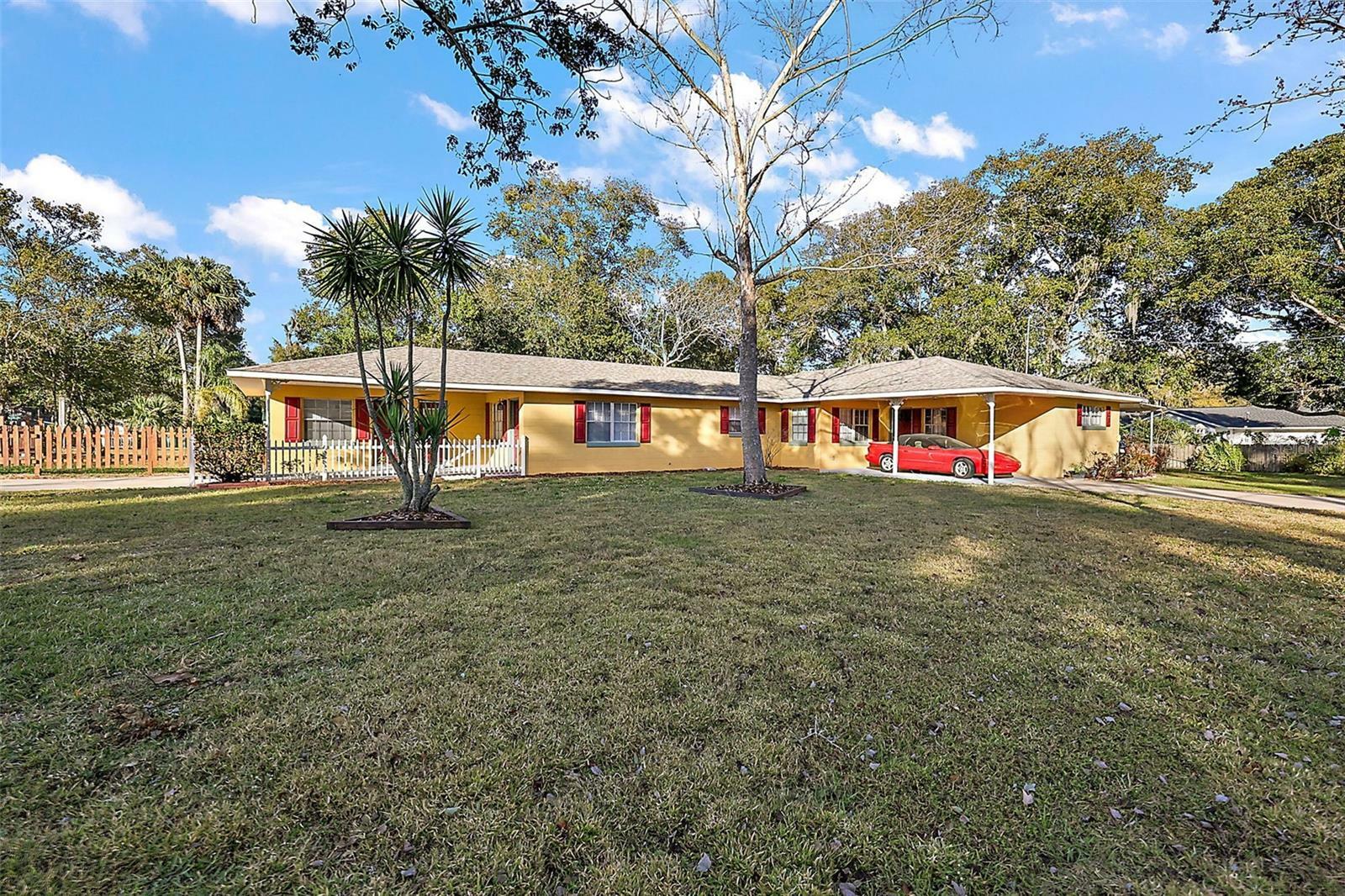 Property Photo:  1111 E 3rd Avenue  FL 32757 