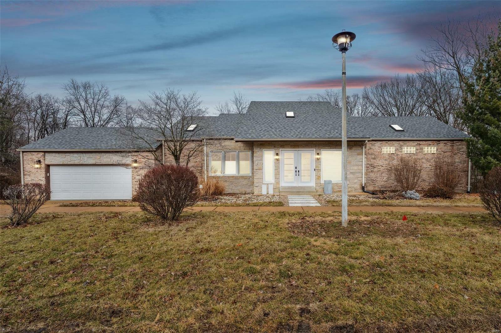 Property Photo:  14887 Conway Road  MO 63017 