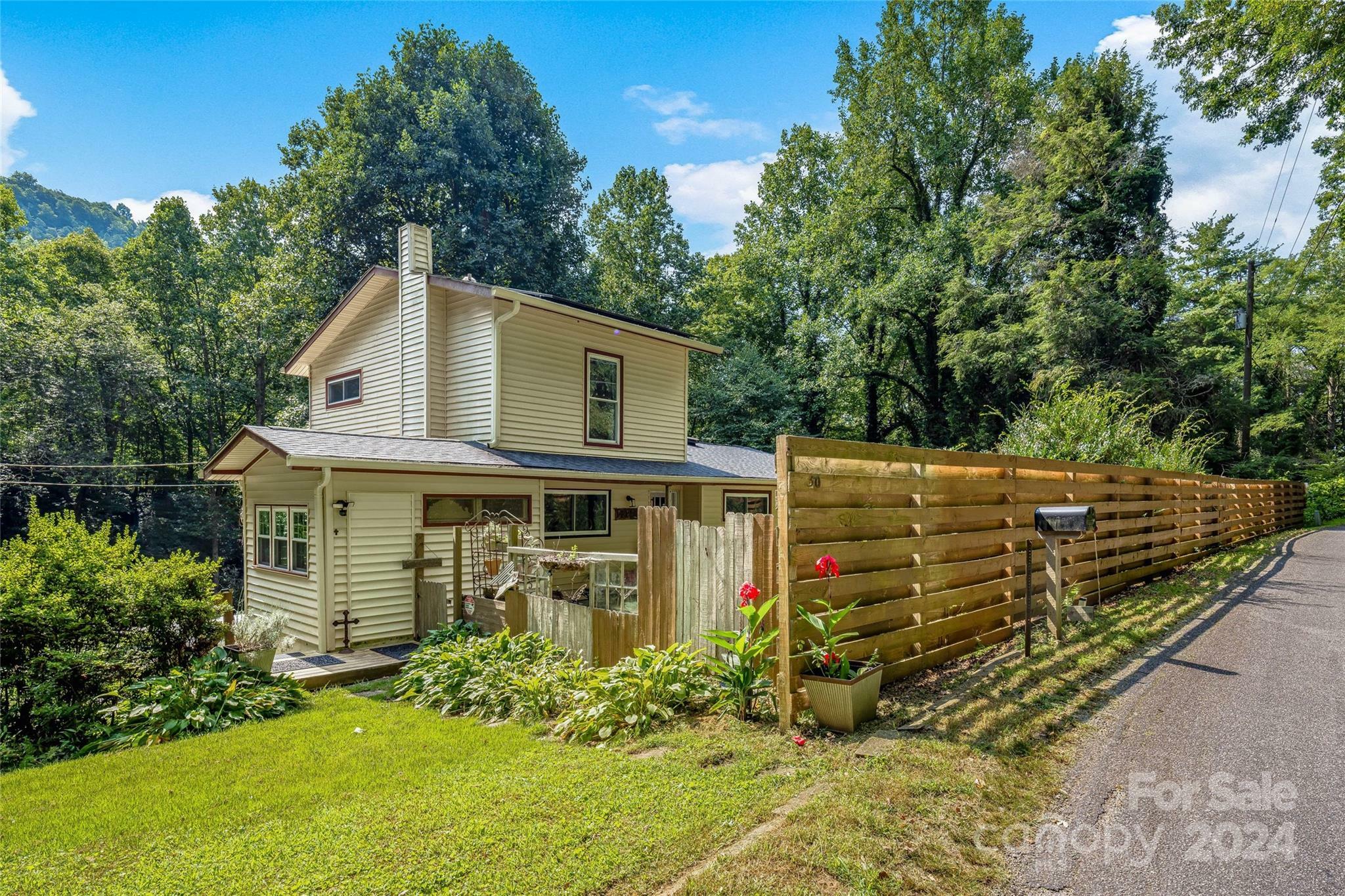 Property Photo:  50 Deer Run Road  NC 28711 