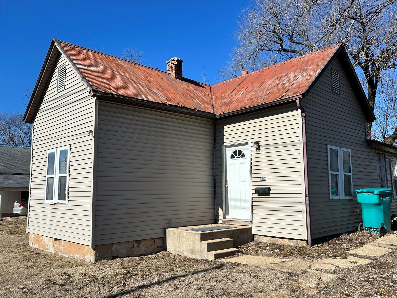 Property Photo:  409 Walnut Street  MO 63080 