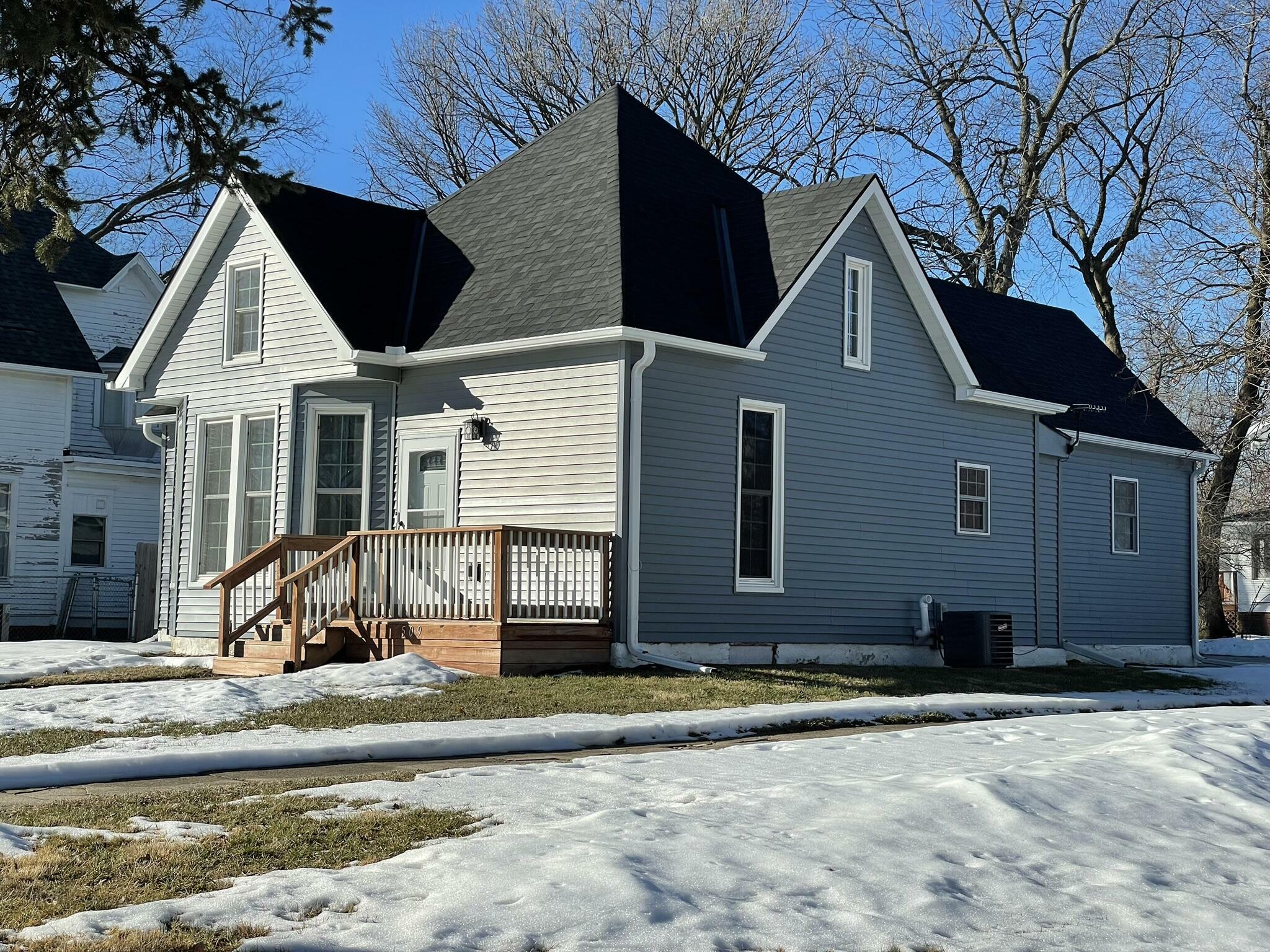 Property Photo:  509 Lincoln Ave  Avenue  IA 51551 