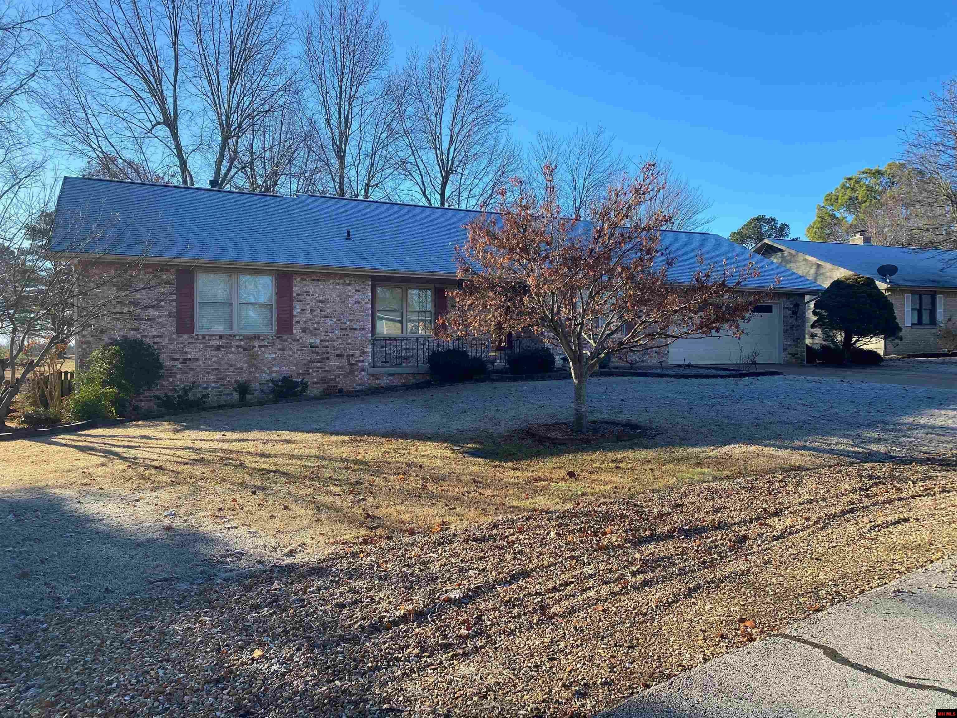 Property Photo:  711 Dogleg Drive  AR 72653 