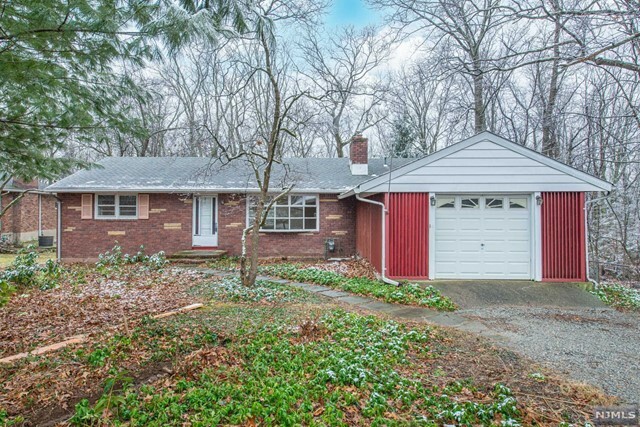 Property Photo:  153 Hillside Drive  NJ 07403 