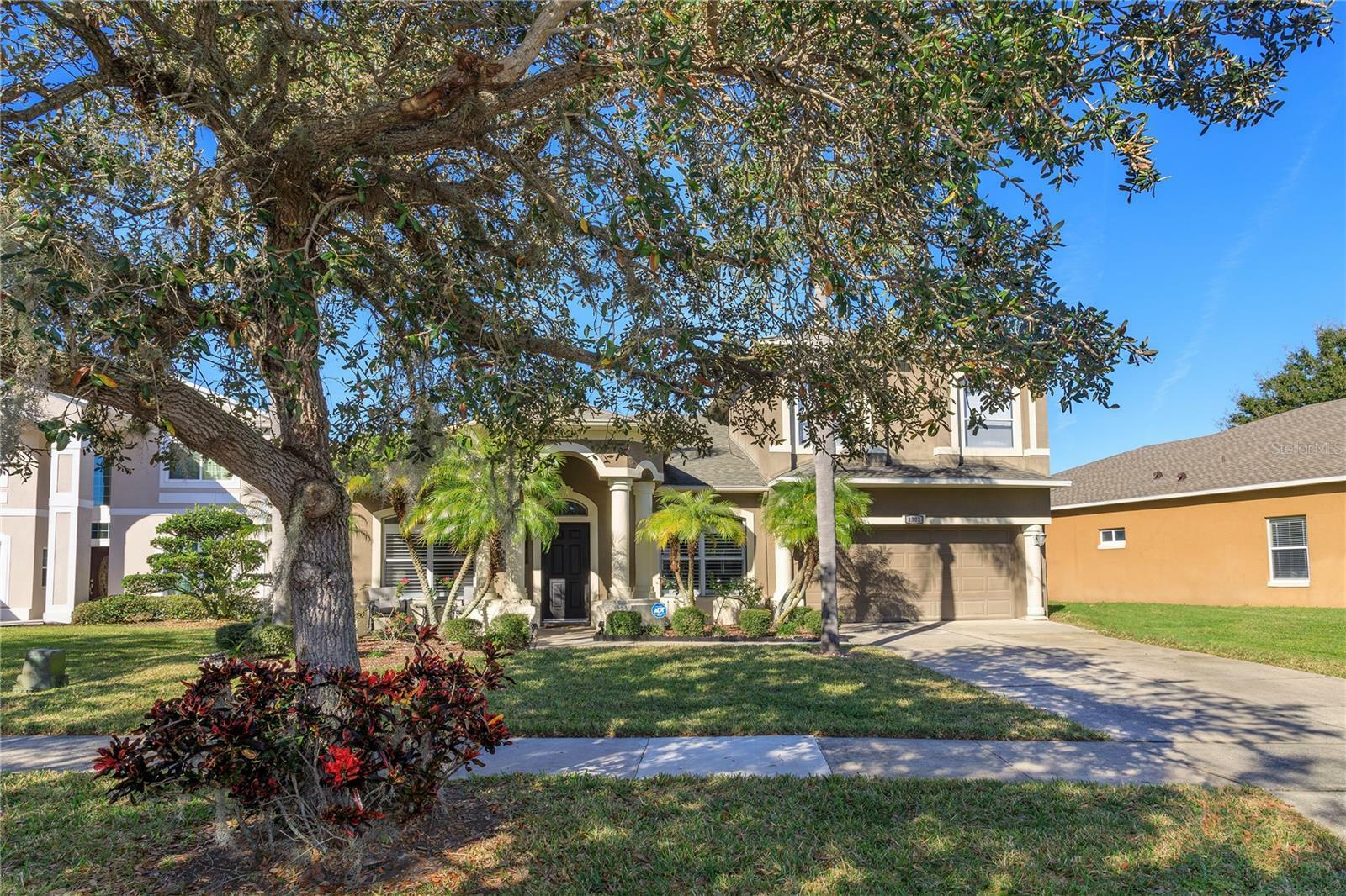 Property Photo:  1302 Selbydon Way  FL 34787 