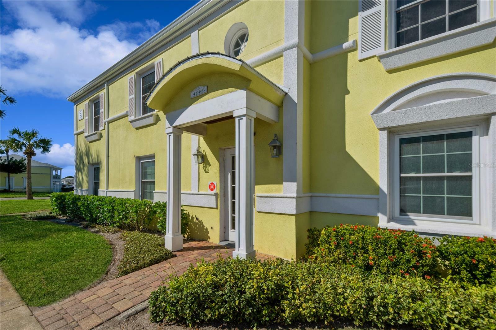 Property Photo:  4985 Coquina Key Drive SE D  FL 33705 