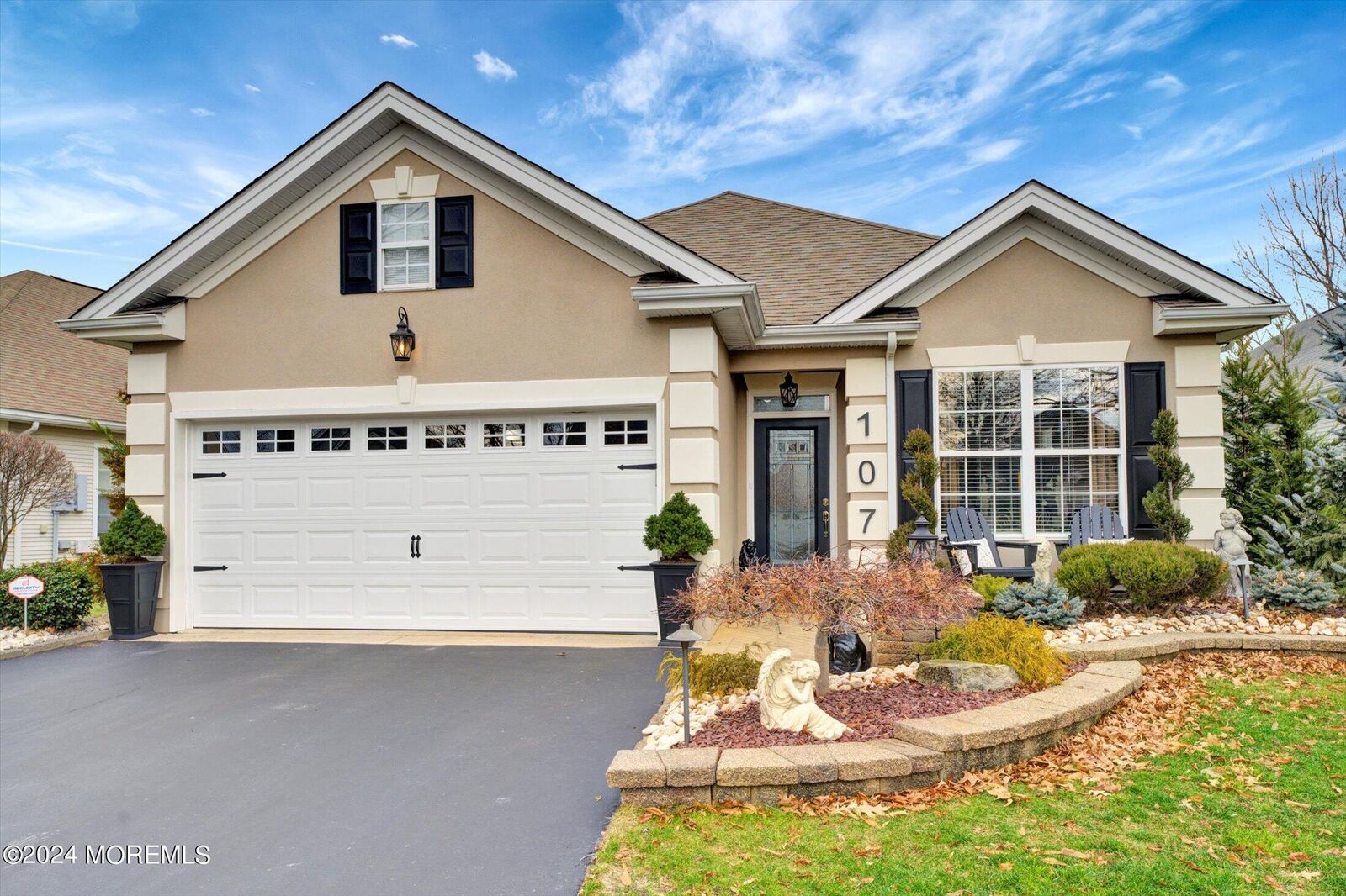 Property Photo:  107 Huntington Drive  NJ 08527 