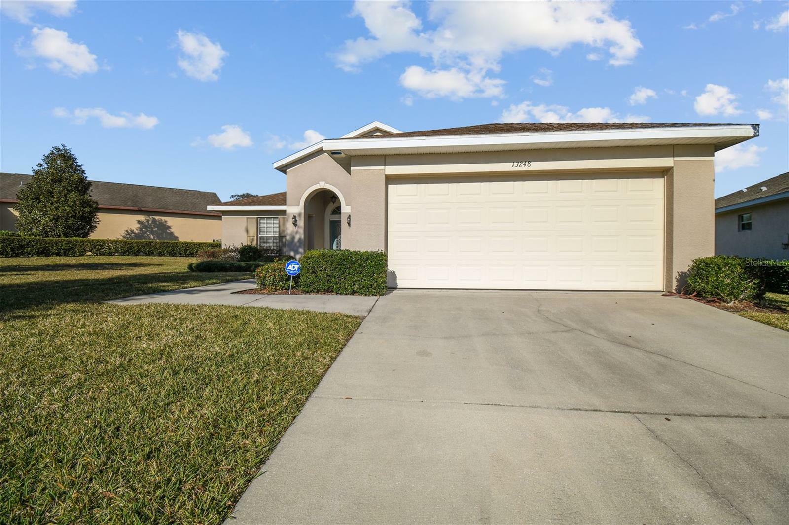 Property Photo:  13248 Chipout Lane  FL 34669 