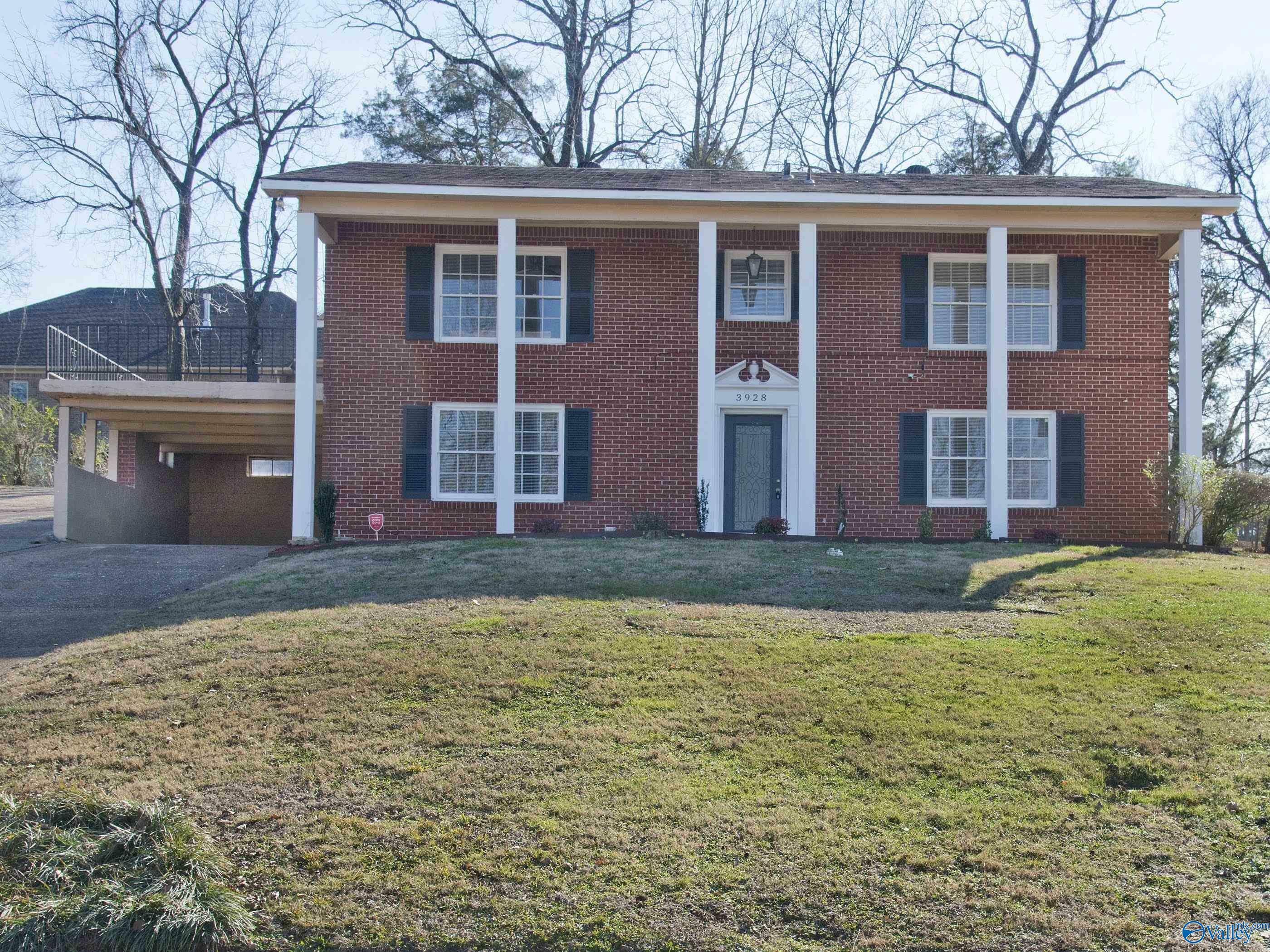 Property Photo:  3928 Crestview Drive NW  AL 35816 