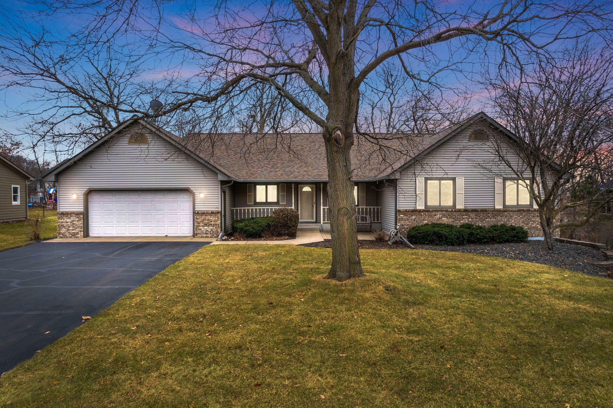 Property Photo: 1118 Partridge Lane N WI 54016