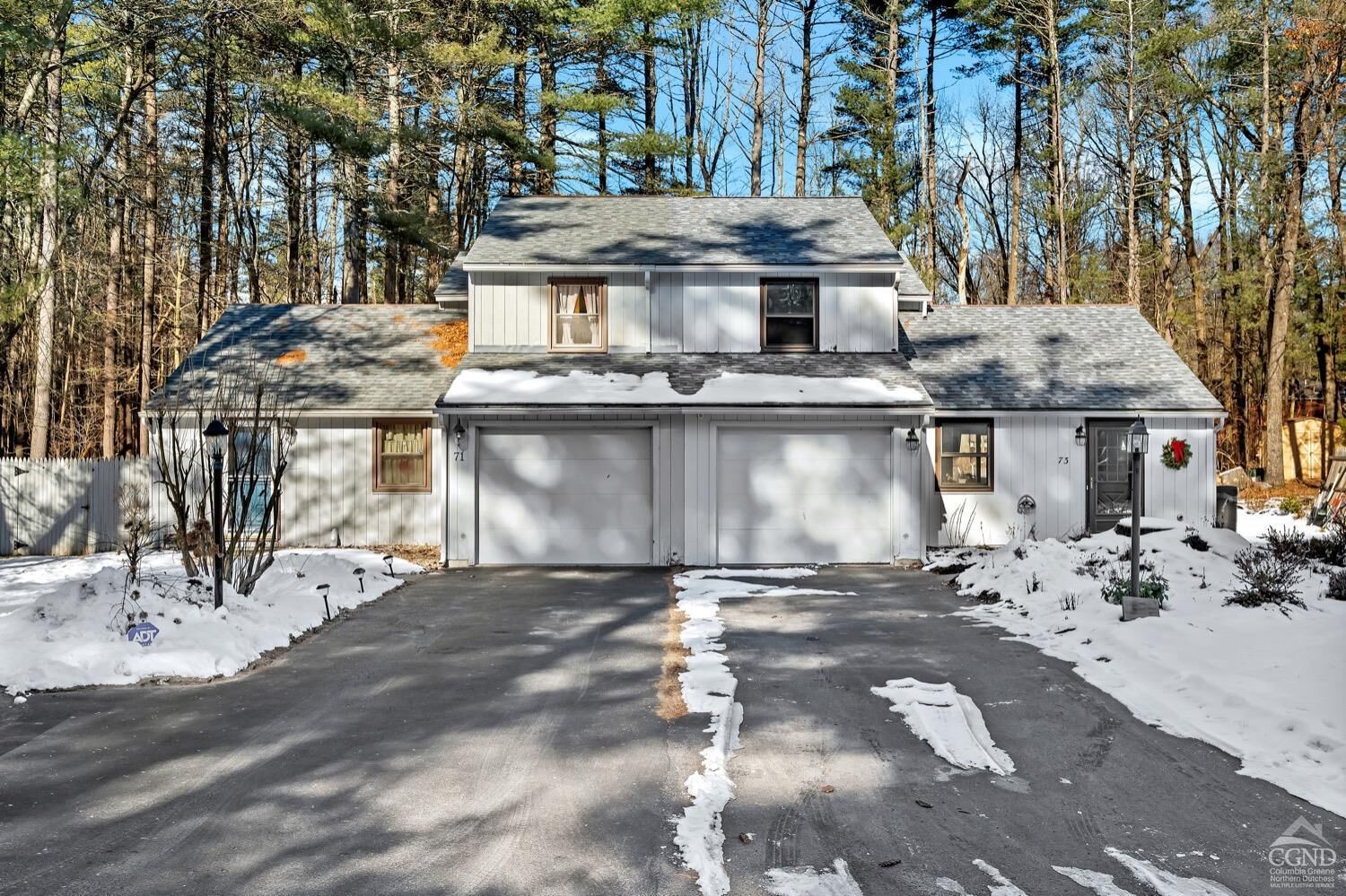 Photo de la propriété:  73 Snowberry Road  NY 12020 