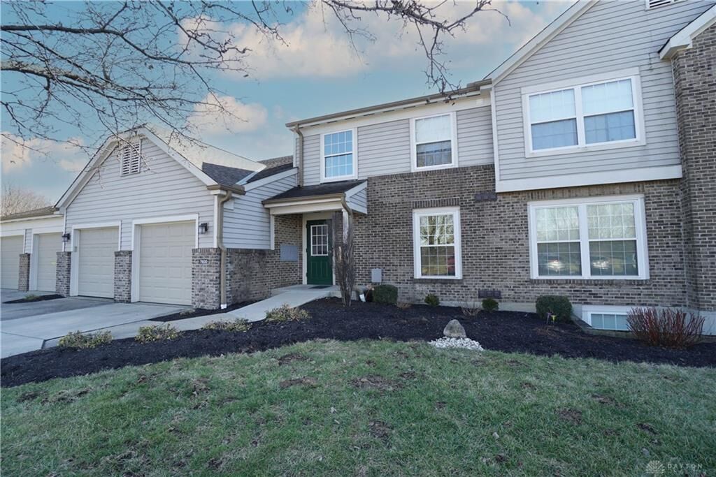 Property Photo: 7400 Waterford Drive 201 OH 45040