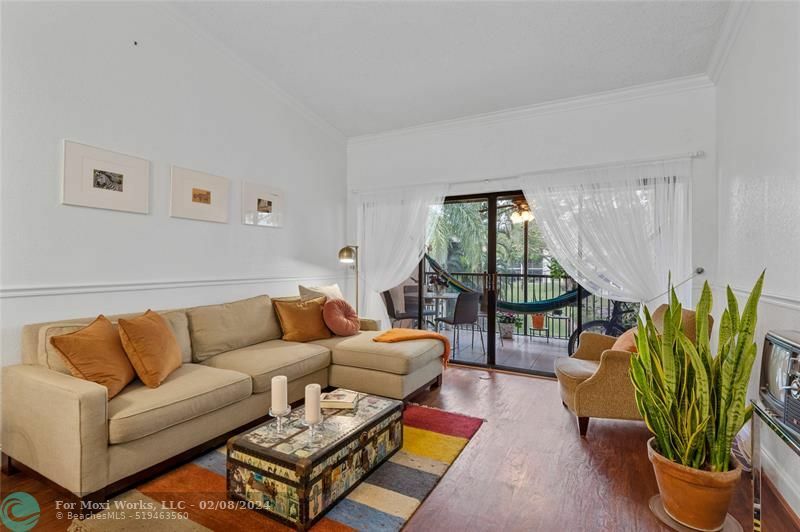 Property Photo:  1905 SW 15 St Apt 6  FL 33442 