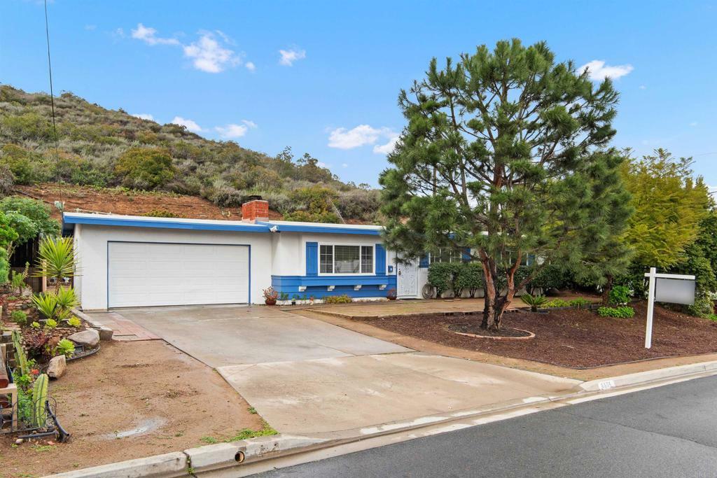 Property Photo:  8506 Organdy Lane  CA 92071 