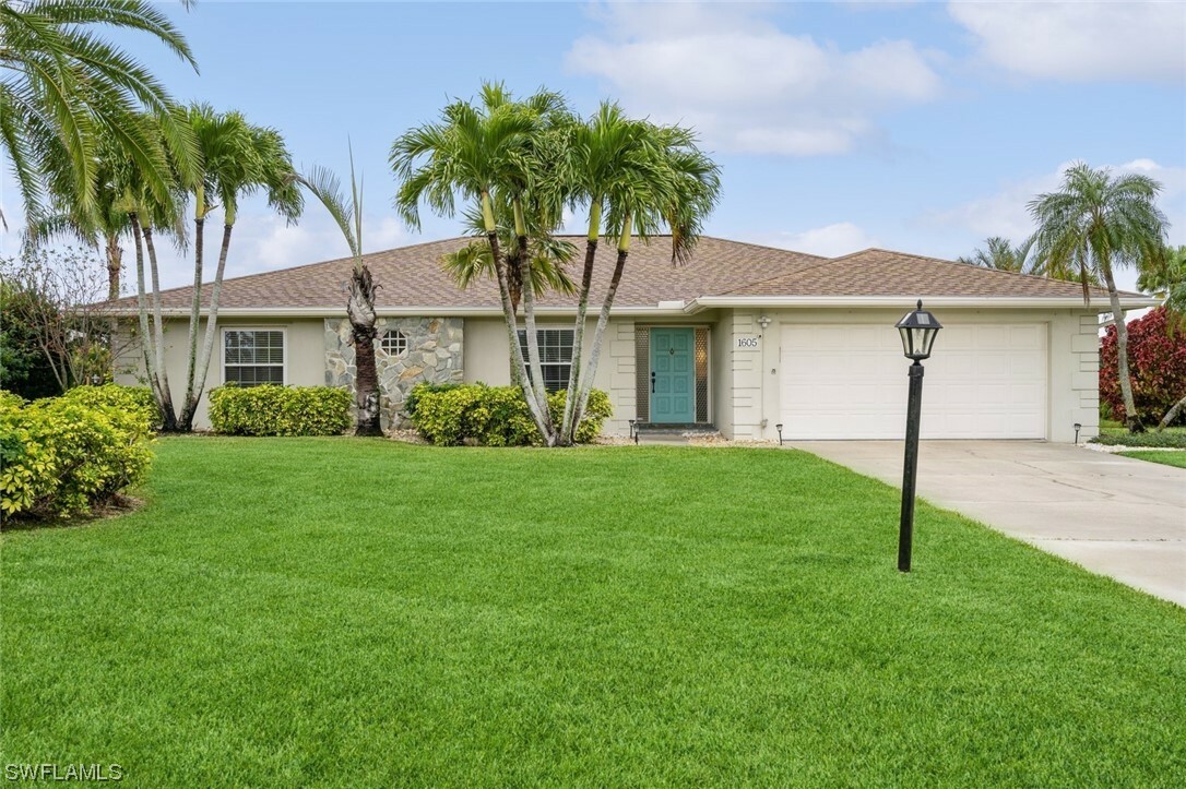 Property Photo: 1605 Tredegar Drive FL 33919