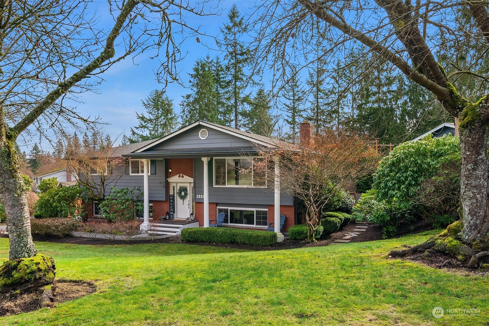 Property Photo: 12106 11th Place SE WA 98258