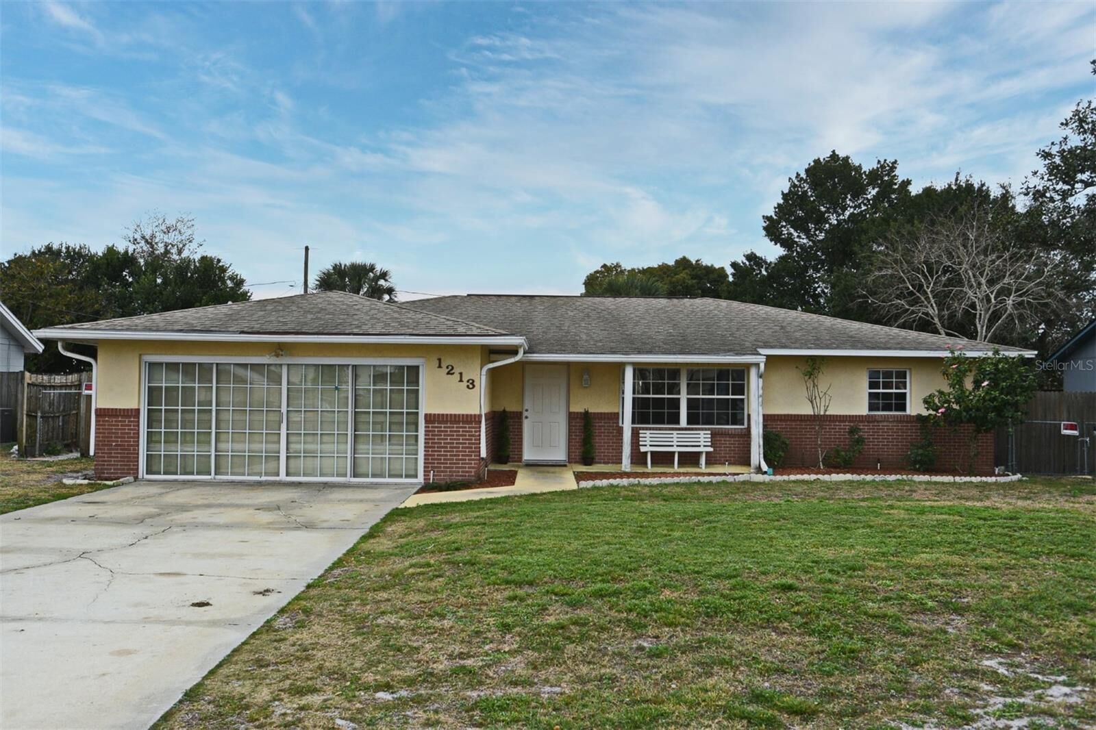 Property Photo:  1213 Sacramento Street  FL 32725 