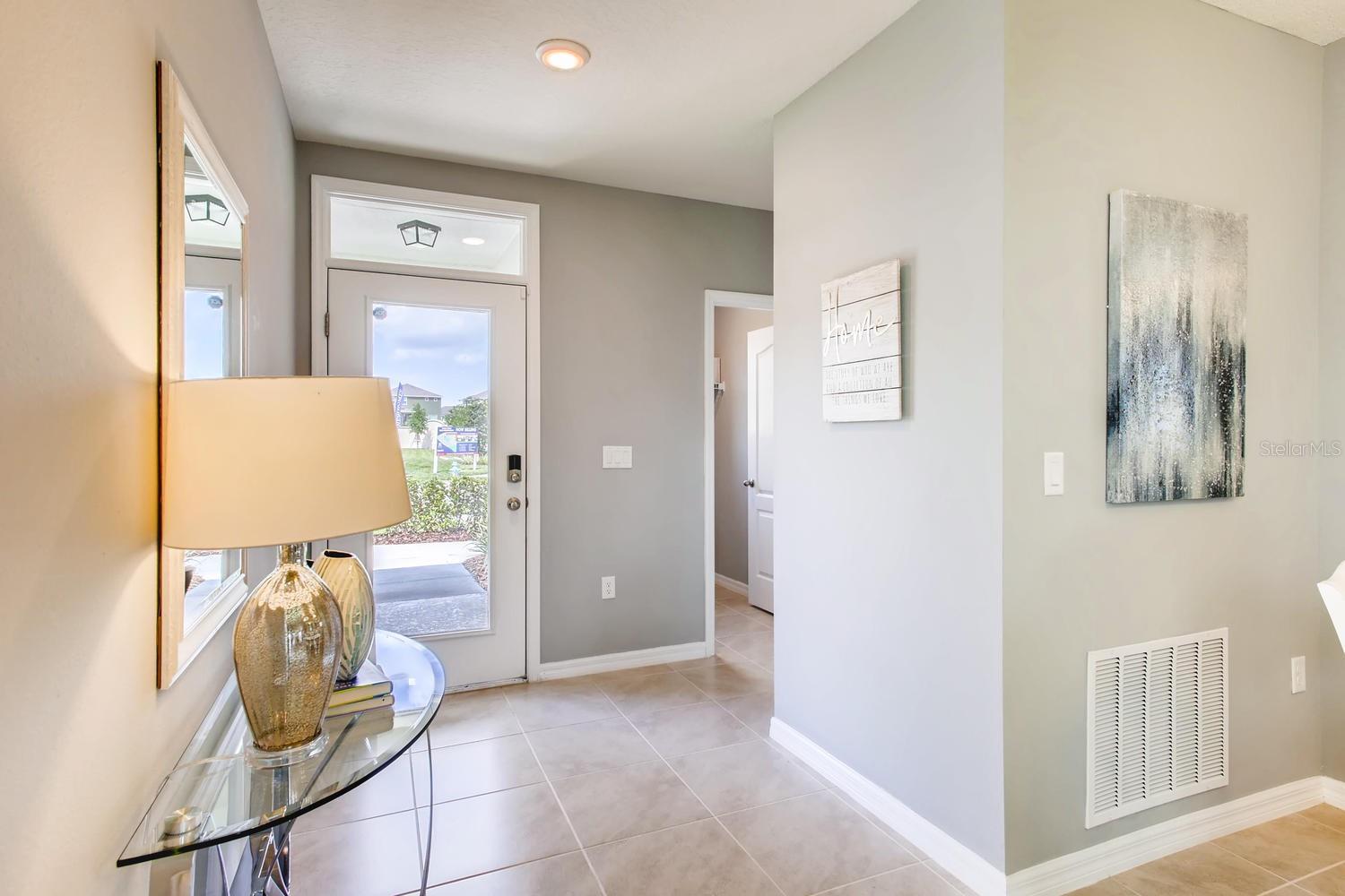 Property Photo: 1501 Bitteroot Street FL 34744