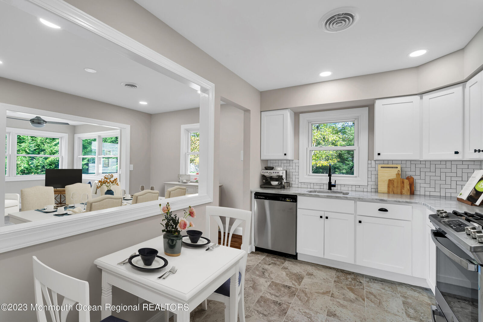 Property Photo:  16 Chancellor Court  NJ 08757 