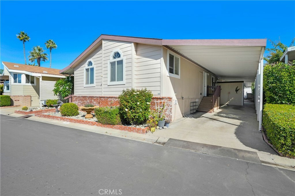 Property Photo:  10210 Base Line Road 44  CA 91701 