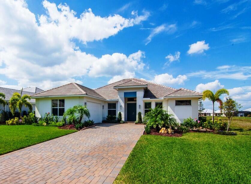 Property Photo: 5857 Lake Pine Road FL 32967