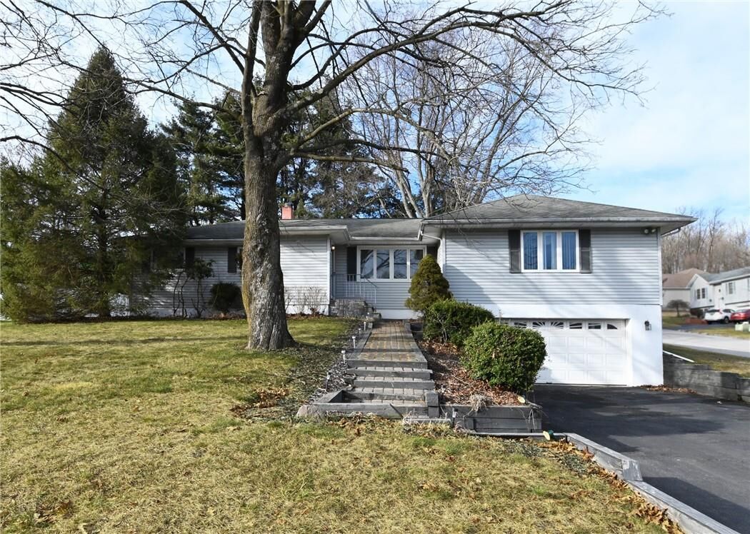 Property Photo: 9 Valley View Circle NY 10990