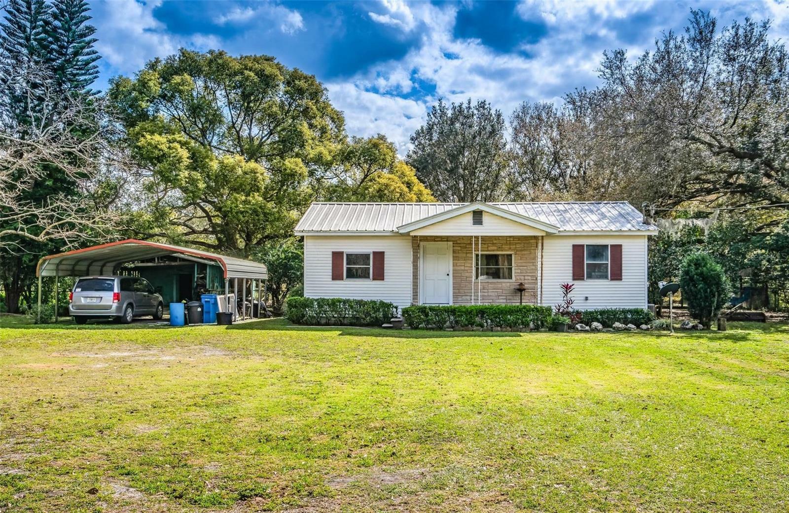 Property Photo: 5110 Pandora Place FL 33566