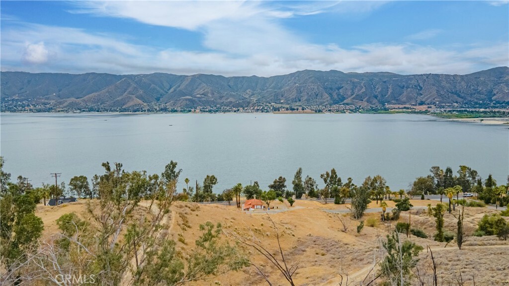 Property Photo:  1 Skyline Drive  CA 92530 