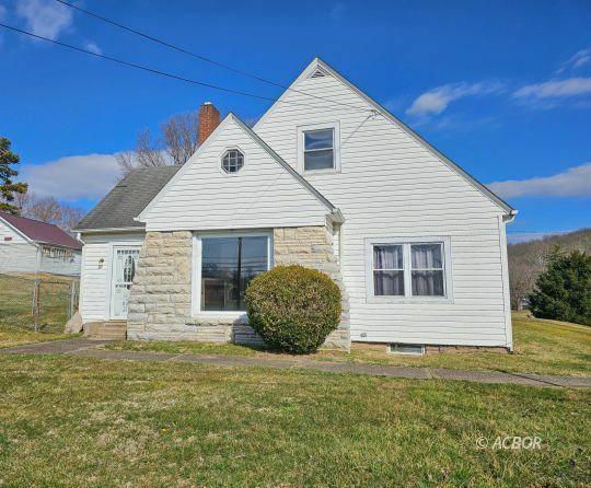 Property Photo:  1614 State Route 160  OH 45631 