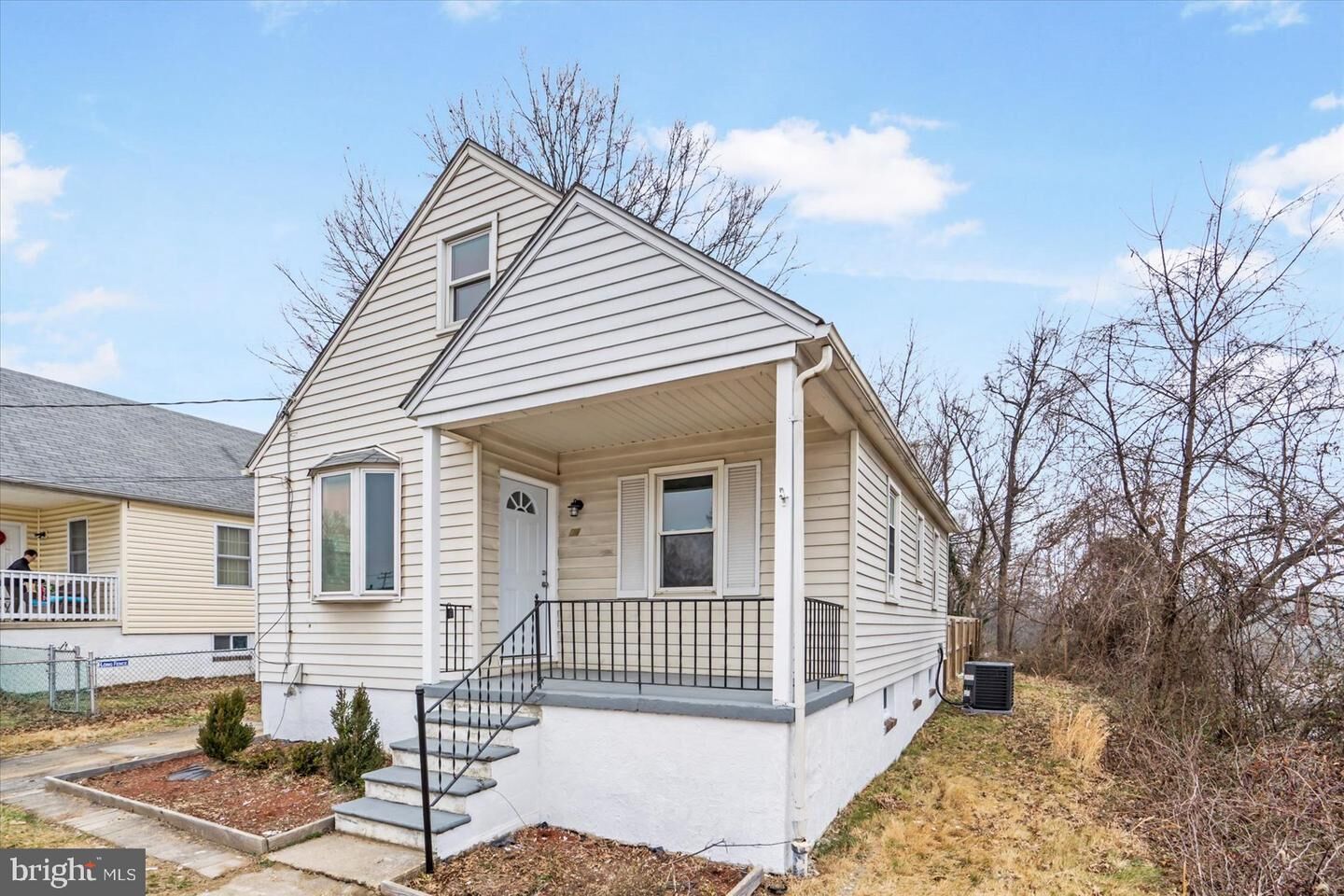 Property Photo:  320 Seward Avenue  MD 21225 