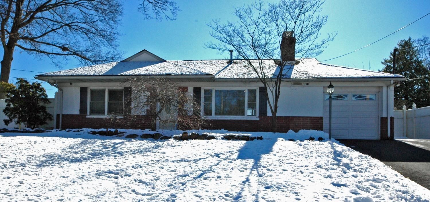 Property Photo:  180 Oak Drive  NJ 08846 