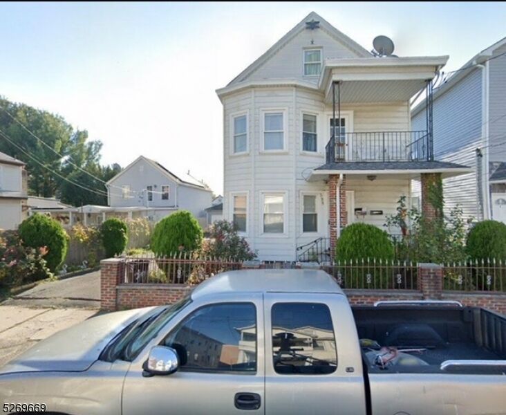 Property Photo: 398 Sussex St NJ 07503