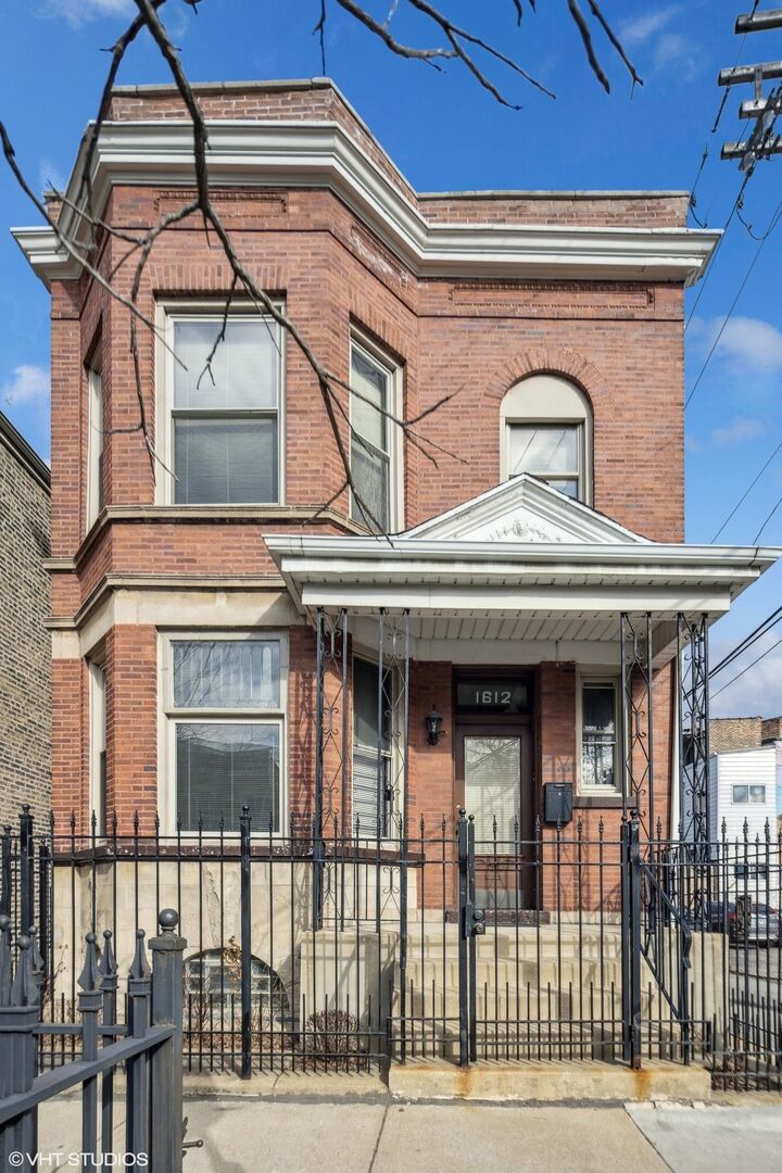 1612 W Cullerton Street  Chicago IL 60608 photo