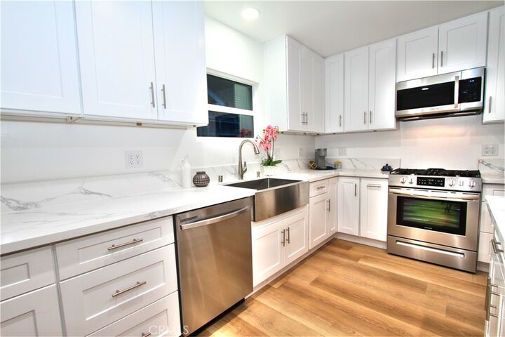 Property Photo: 6812 Gretna Avenue S CA 90606