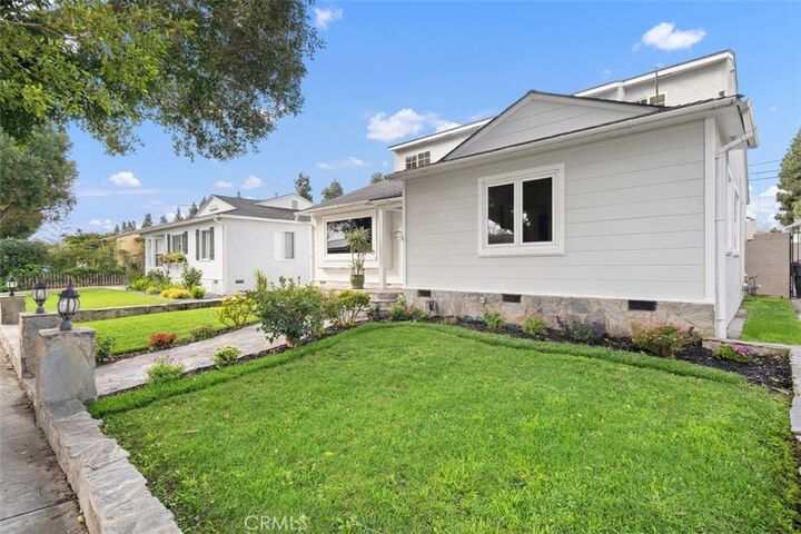 Property Photo:  3433 Roxanne Avenue  CA 90808