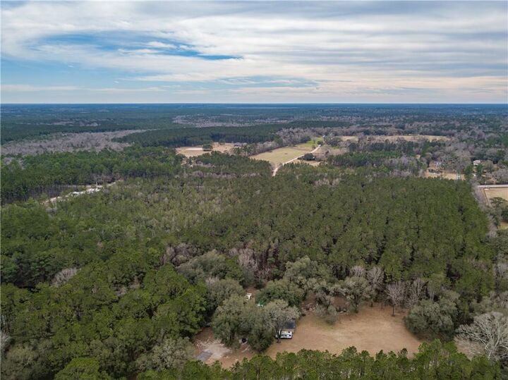 Property Photo:  La 21 Highway  LA 70431 