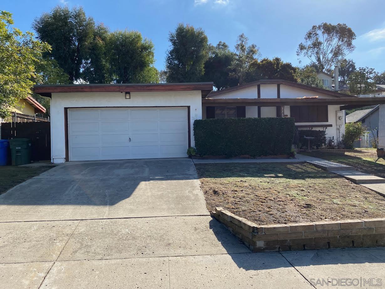 Property Photo: 13633 Carriage Rd CA 92064