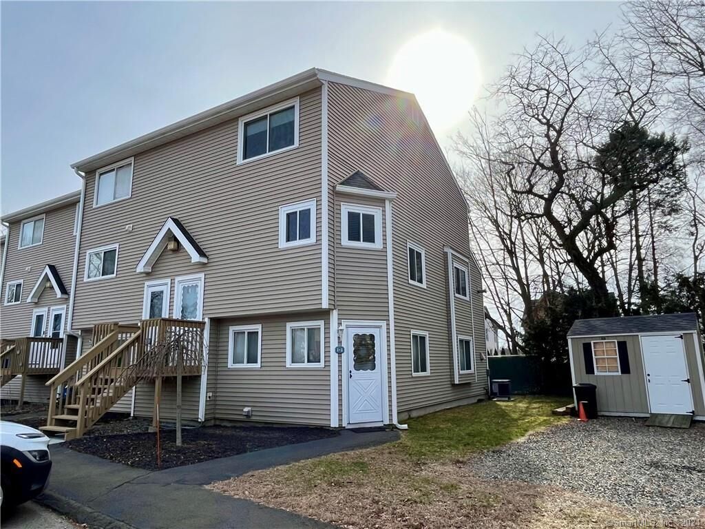 Property Photo: 392 Elm Street I-3 CT 06516