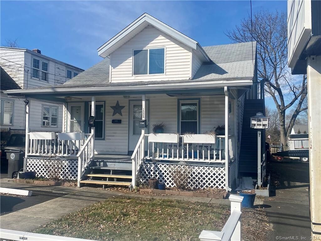 Property Photo:  1528 New Haven Avenue  CT 06460 