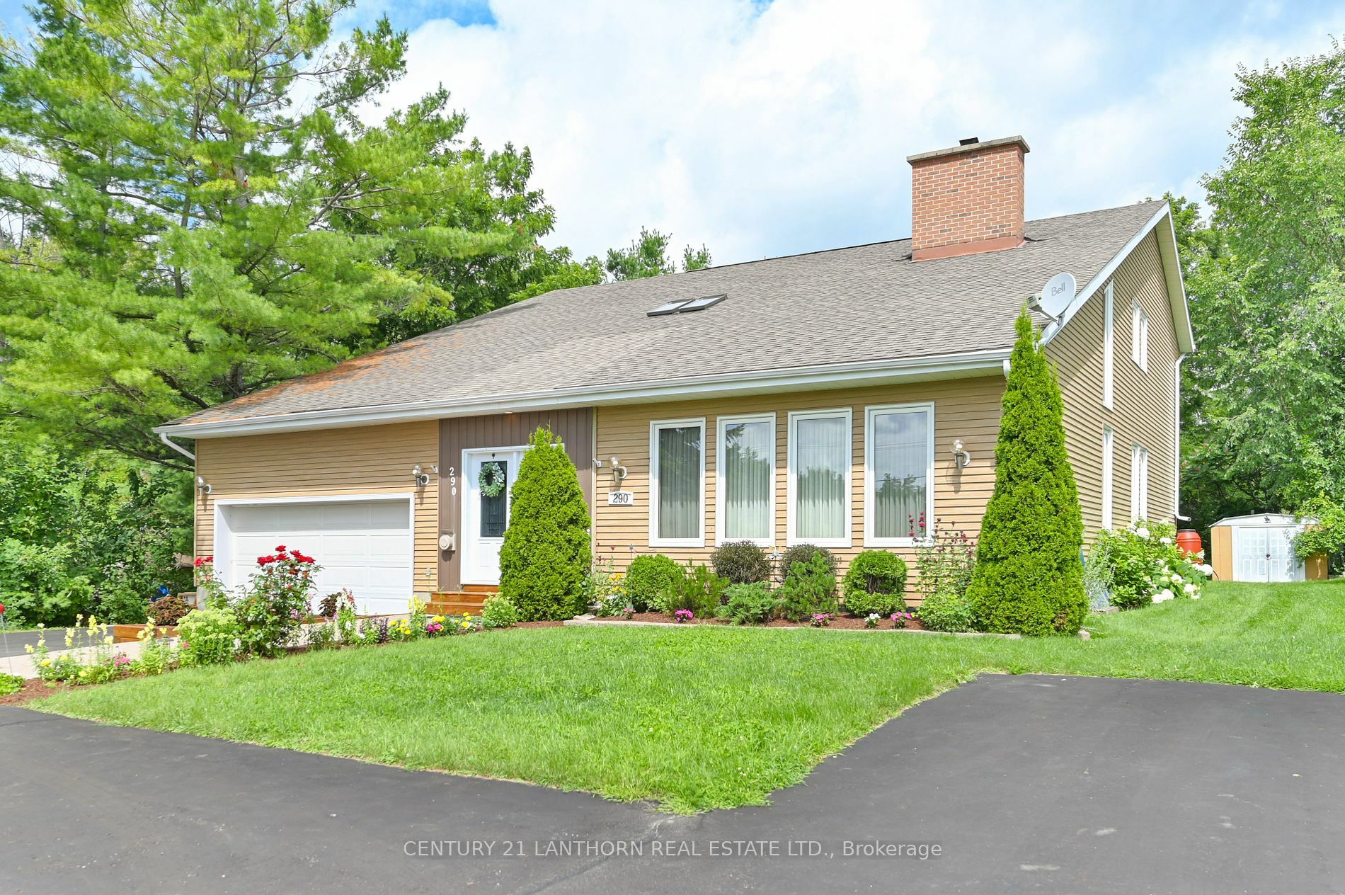 Property Photo: 290 St Lawrence Street E ON K0K 2K0