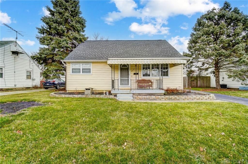 Property Photo: 1429 Dutchess Avenue OH 45420