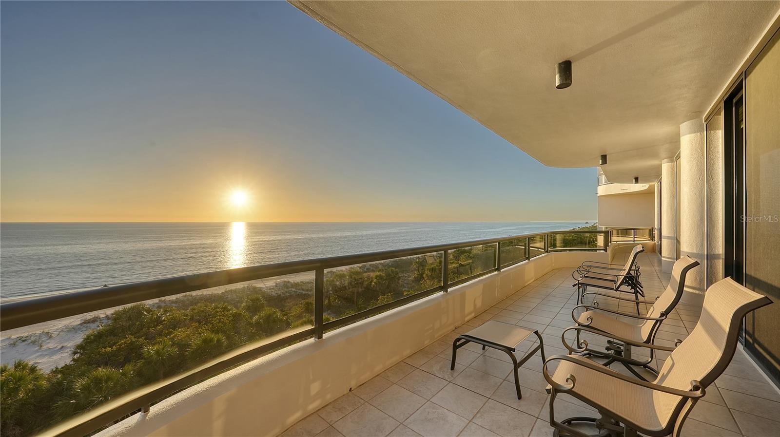 Property Photo: 435 L Ambiance Drive G401 FL 34228